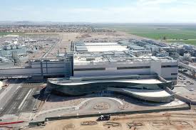 outside chinamanufacturinghub 1